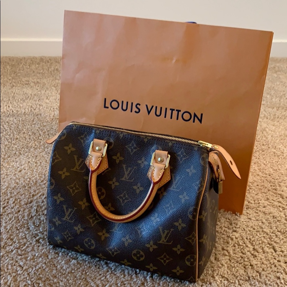 Authentic Louis Vuitton, Speedy 25